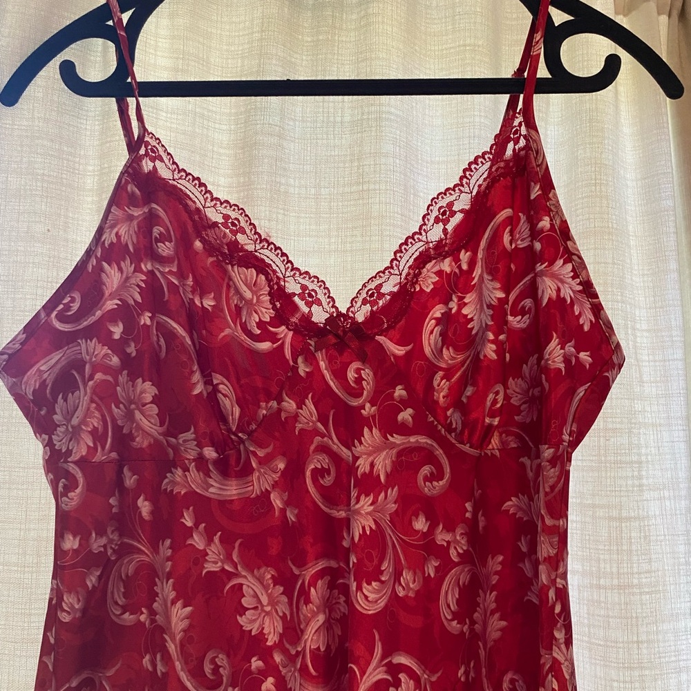 Vintage Nightgown and Robe Set- like new